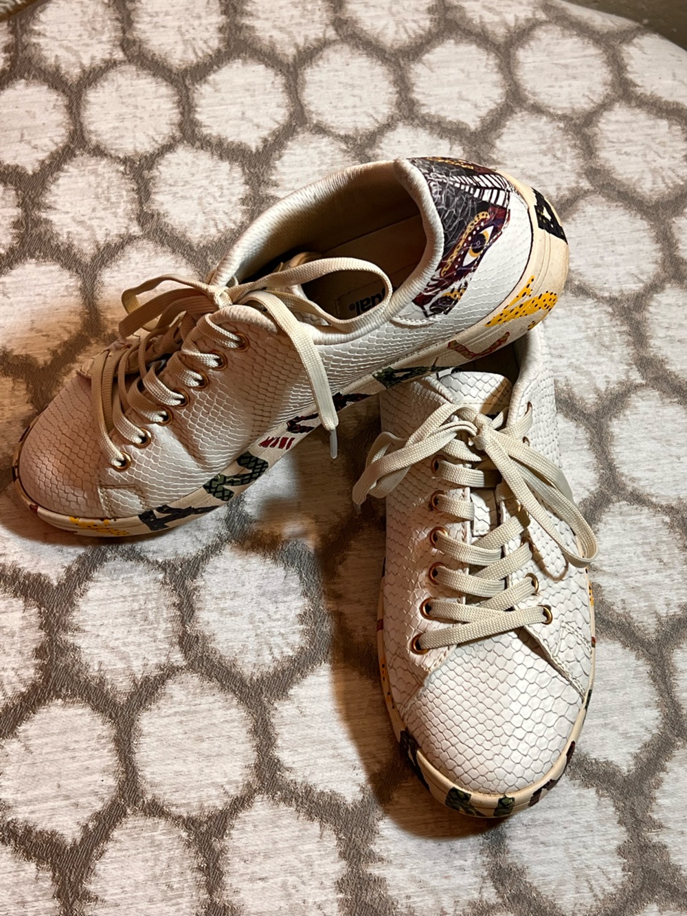 Desigual Cosmic Animal Blanco Textured Lace-Up Sneakers with Multicolor accent